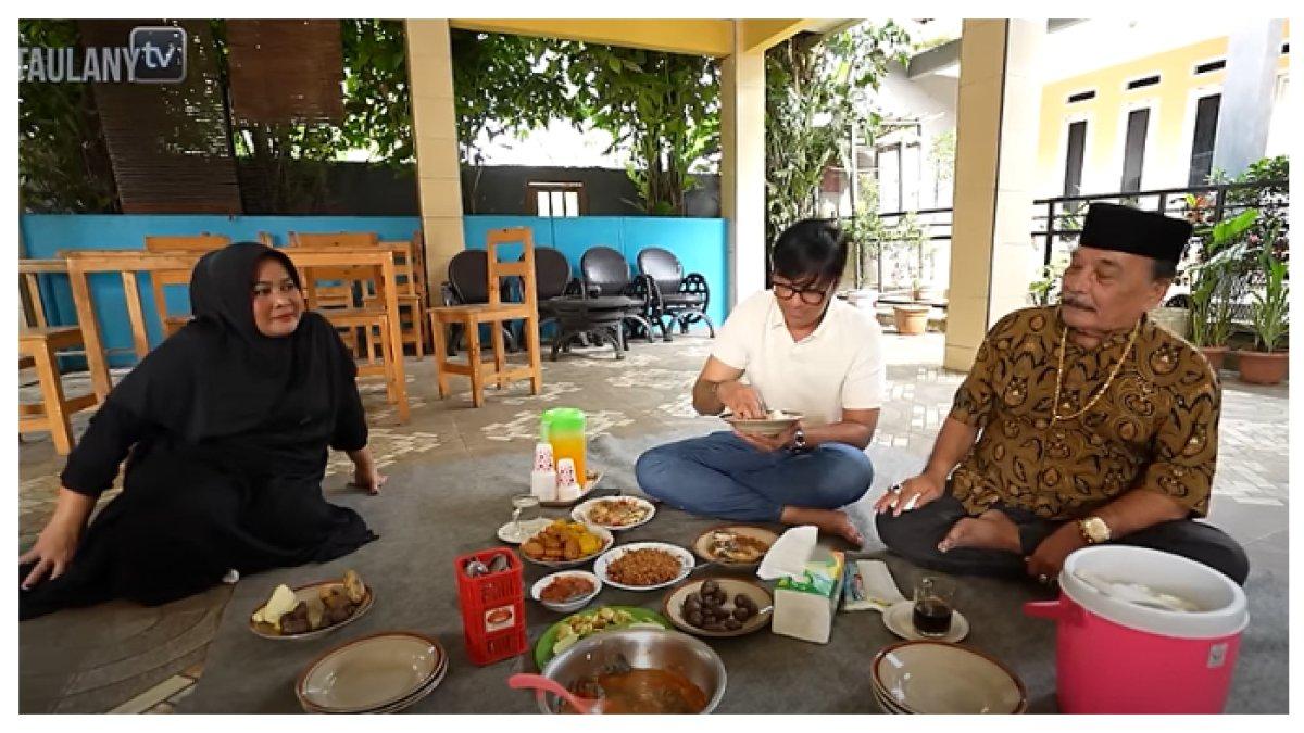 Potret Sederhana Haji Bolot Juragan Kontrakan