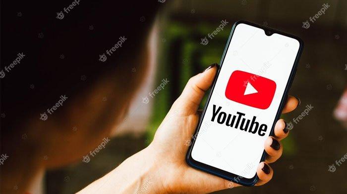 Menonton video YouTube