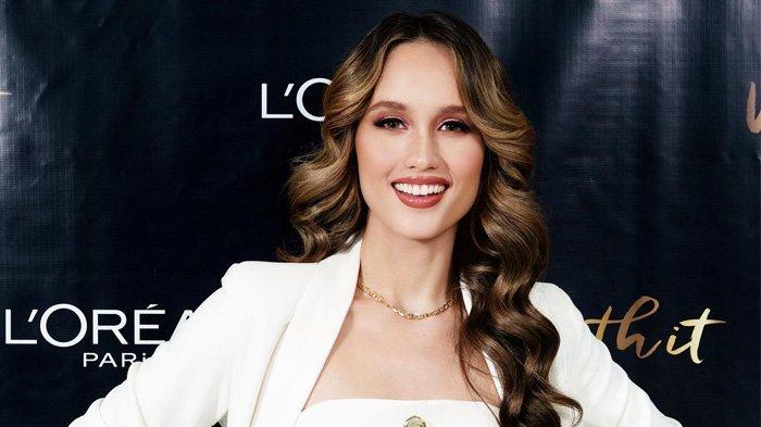 Cinta Laura