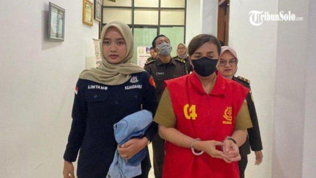 ini tampang 'ngartis' Bendahara Desa Sanggung, Kecamatan Gatak, Sukoharjo, Jawa Tengah, gaya hidup mewah ternyata tilep Dana Desa Rp 406 juta.