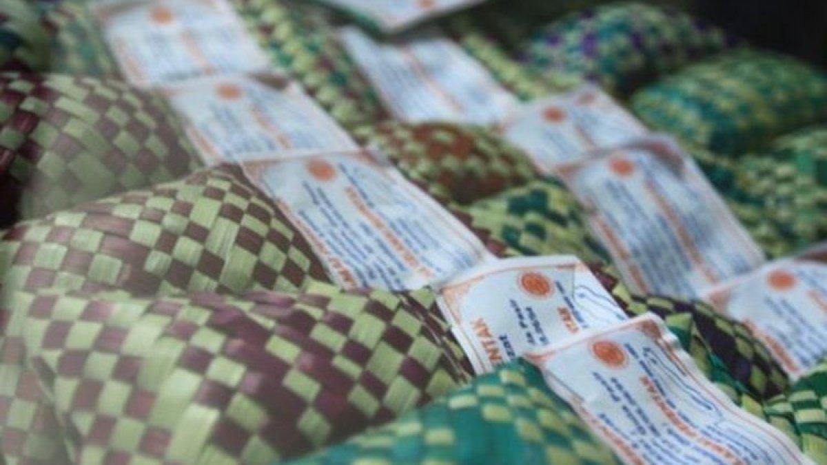 BELANJA OLEH-OLEH LEBARAN 2025: Gelamai perentak adalah salah satu oleh-oleh khas Jambi