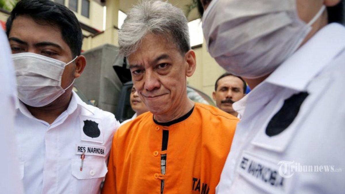 FARIZ TERJERAT NARKOBA - Fariz RM pertama kali ditangkap polisi terkait kasus narkoba pada tahun 2007. Kala itu ia