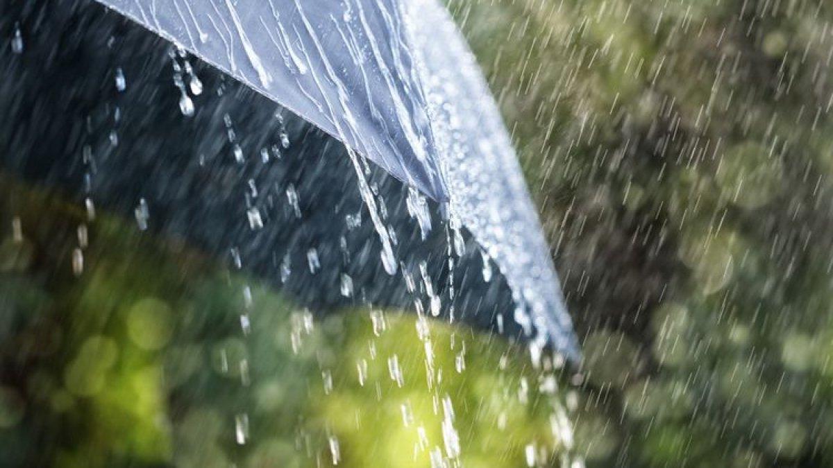 5 tips menjaga kesehatan saat musim hujan