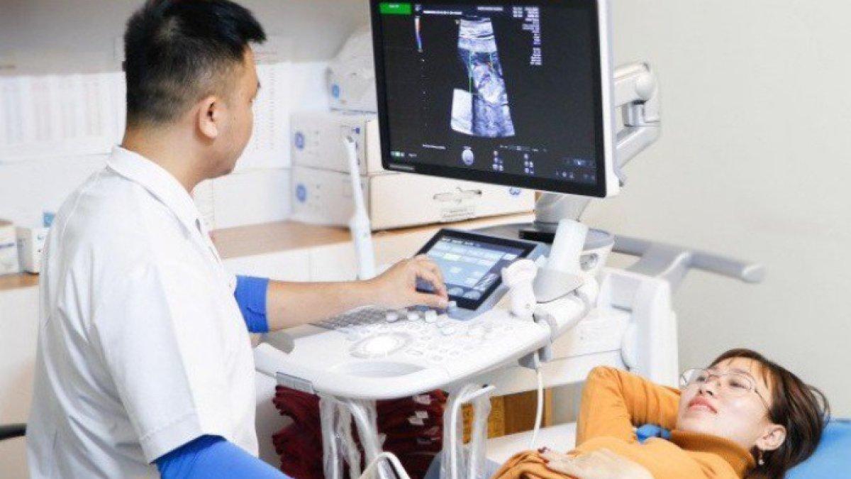 ILUSTRASI - dr Giang Tien Trung dapati bayi yang dikandung A bermasalah pada matanya