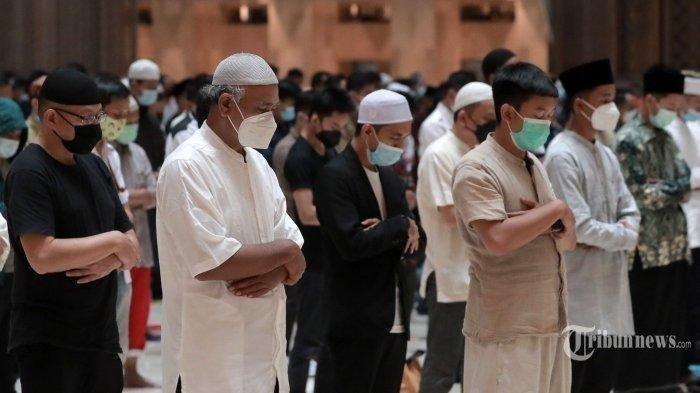 Ilustrasi salat Tarawih