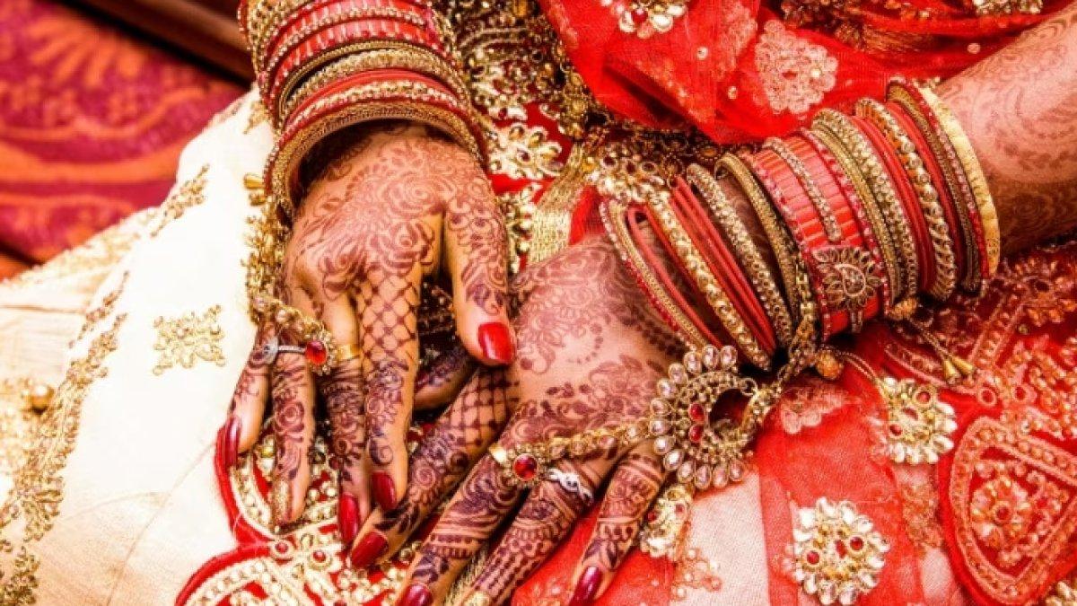 Ilustrasi mempelai wanita dengan adat pernikahan India