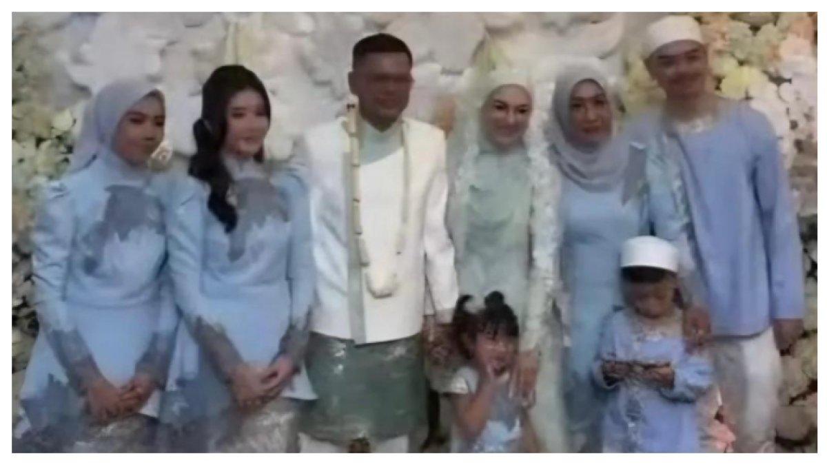 Kedekatan Irish Bella dengan Anak Sambung