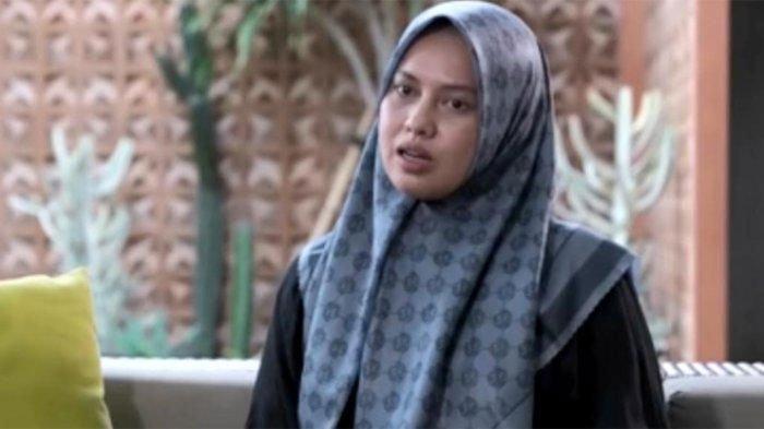 Istri Zul Zivilia, Reno Paradinah