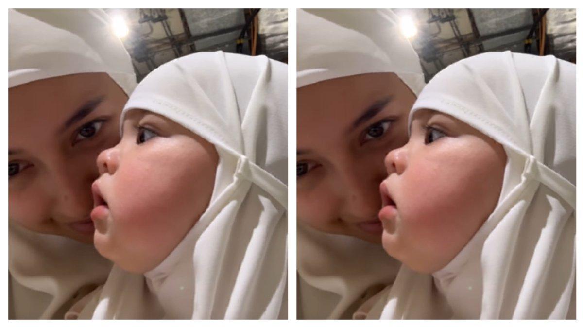 Momen Jennifer Coppen Umrah bersama Kamari