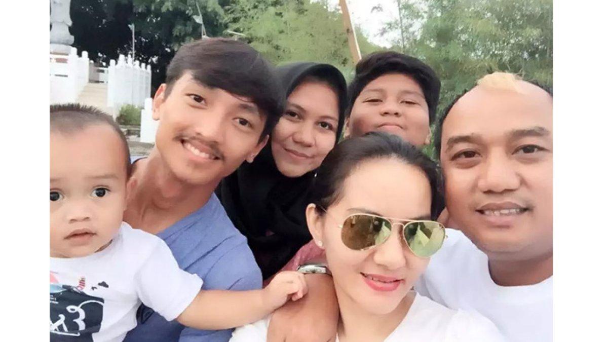 Kedua istri Azis Gagap yakni Nurhasanah dan Dewi Keke akur