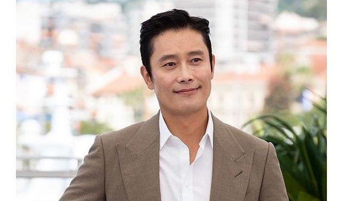 Lee Byung Hun pemain Squid Game dapat penghasilan lumayan di IG setelah main di drakor tersebut