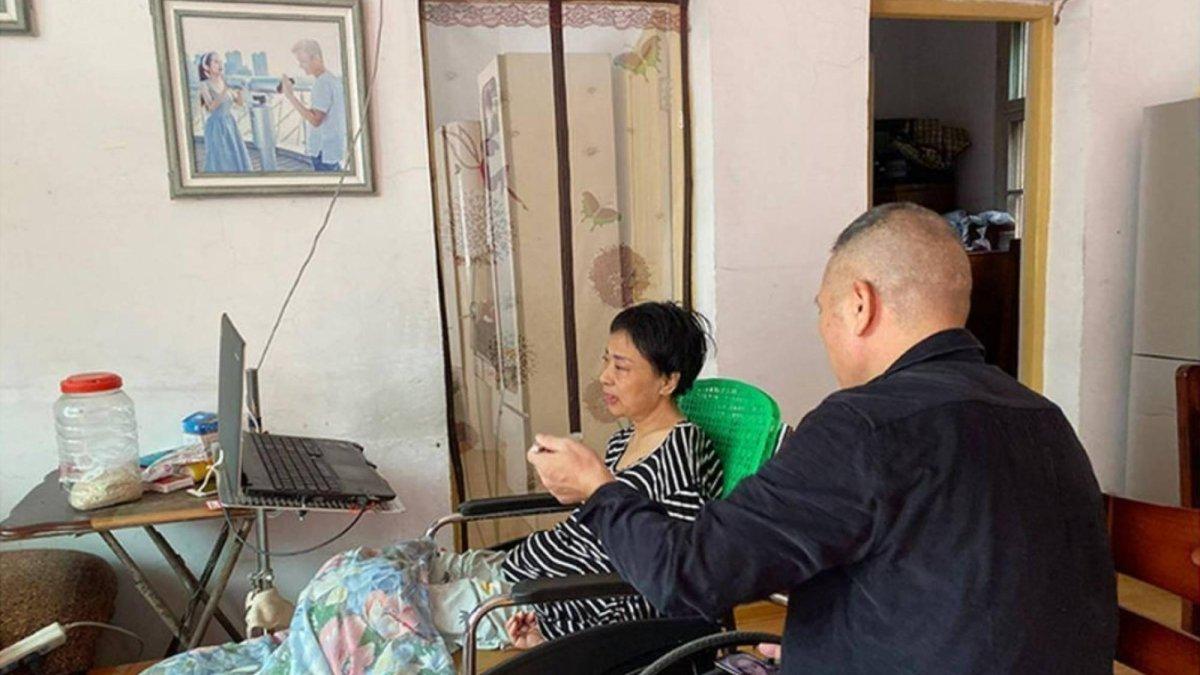 Li Xiaozhong, wanita di China yang lumpuh, hanya bisa bergantung pada suami