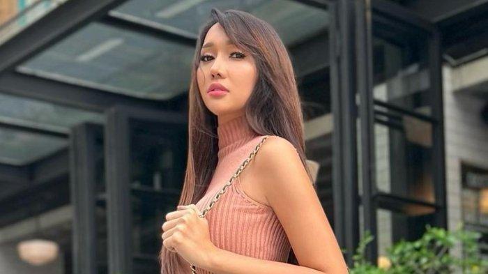 Lucinta Luna berharap hubungannya dengan pria bule dapat restu keluarga.