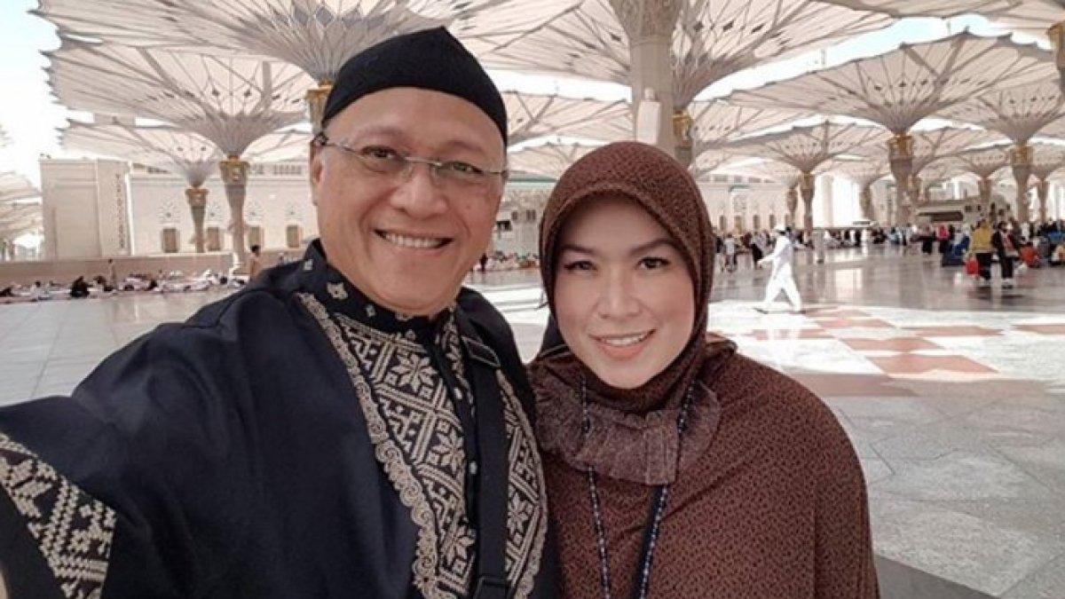 Mario Teguh dan Linna Teguh.