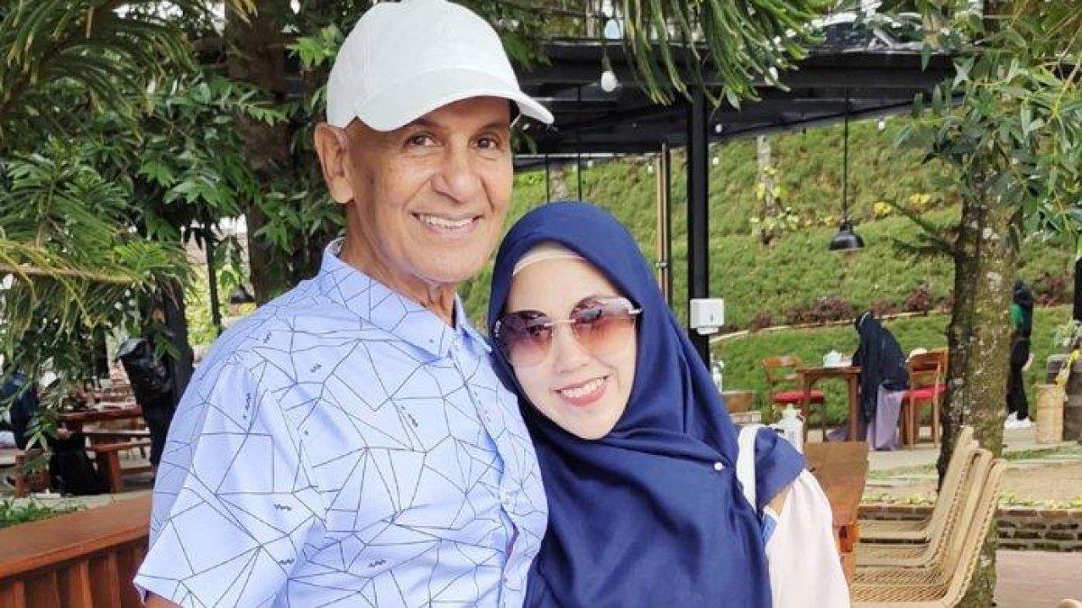 ARTIS KORUPSI,- Mark Sungkar sempat terjerat korupsi