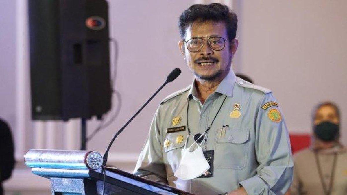 Mentan Syahrul YL. Kabar Menteri Pertanian (Mentan) Syahrul Yasin Limpo atau SYL ditetapkan sebagai tersangka, sedang trending.