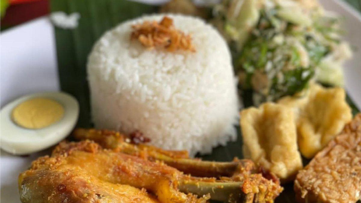 REKOMENDASI KULINER KLATEN: Sego Wiwit menjadi pilihan sempurna bagi Anda yang ingin menikmati kelezatan kuliner khas dengan sentuhan budaya lokal