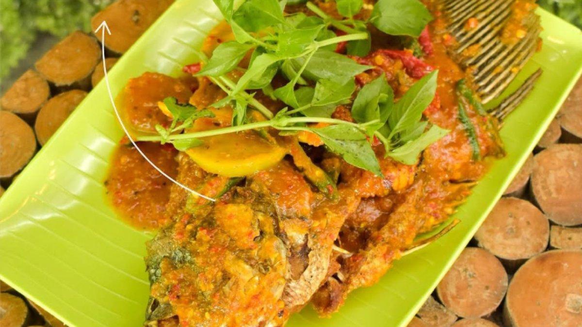 REKOMENDASI KULINER KLATEN: Gurame goreng dengan balutan bumbu sambal rujak