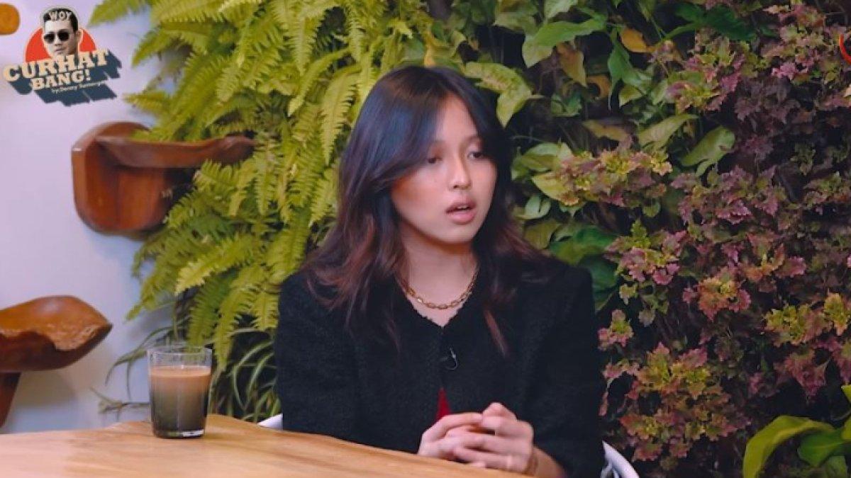 Michelle Ashley sedih tak dibela sang ibu, Pinkan Mambo