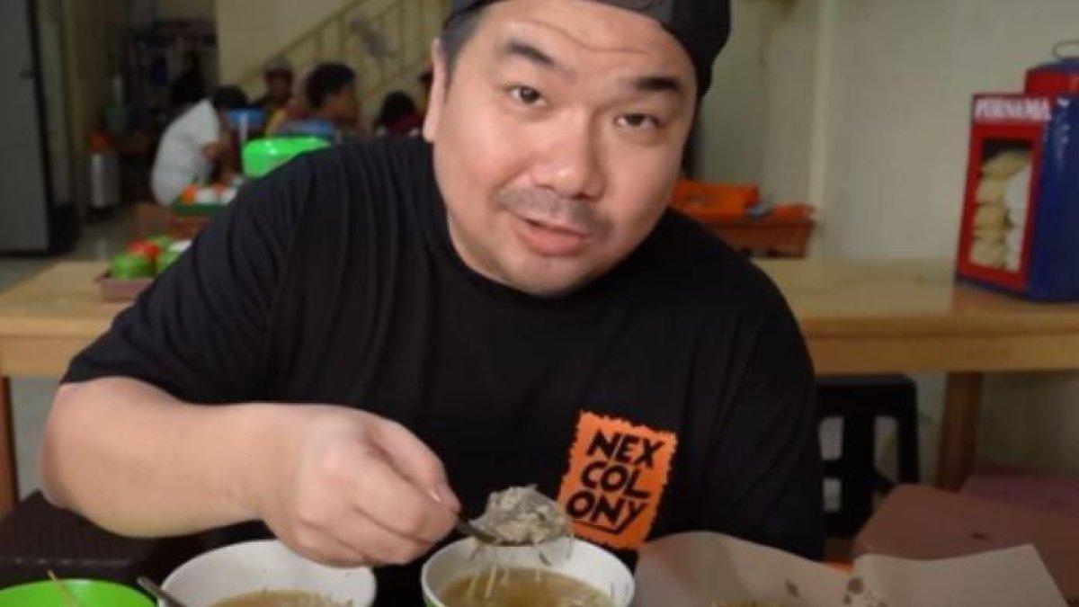 Nama food vlogger Nex Carlos mendadak menjadi trending topic di Twitter, Rabu (28/6/2023).