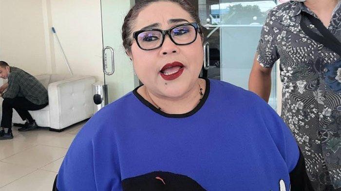 Nunung pernah melawak di depan kuda hingga jenazah