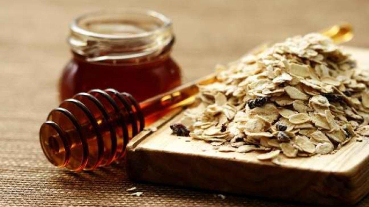 madu untuk mengobati infeksi mata