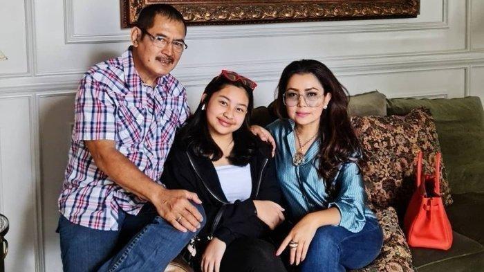 Penampilan Khirani dalam foto itu pun langsung menuai banyak pujian.