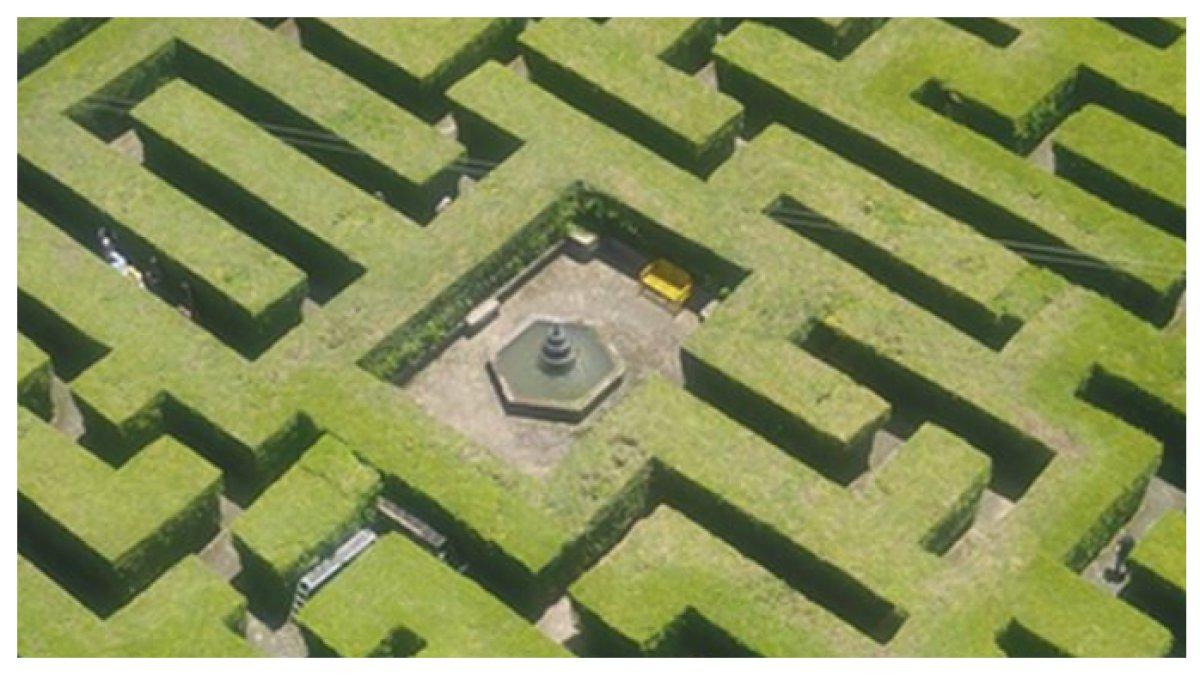 Cuma 12 Km Dari Malang, Wisata Wahana taman labirin yang seru dan ...