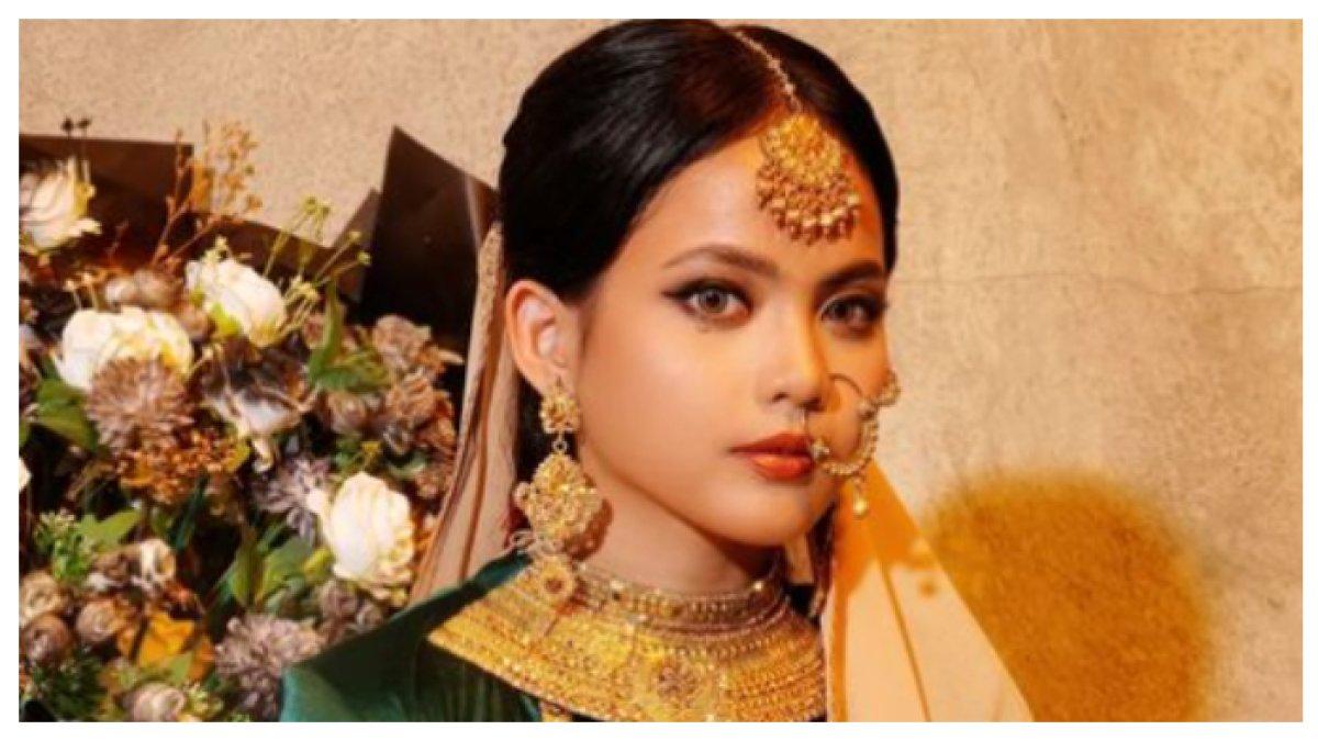 Putri Isnari adalah penggemar berat Bollywood.