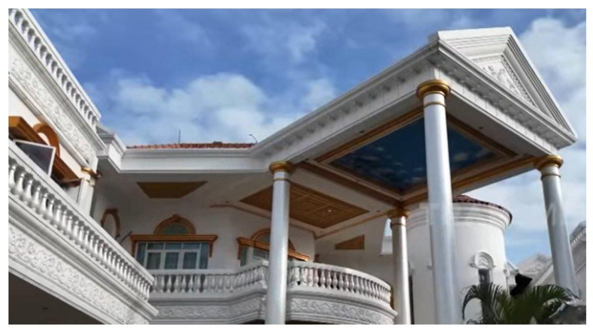 Sering Jadi Lokasi Syuting Sinetron, Terungkap Pemilik Rumah Mewan Ini
