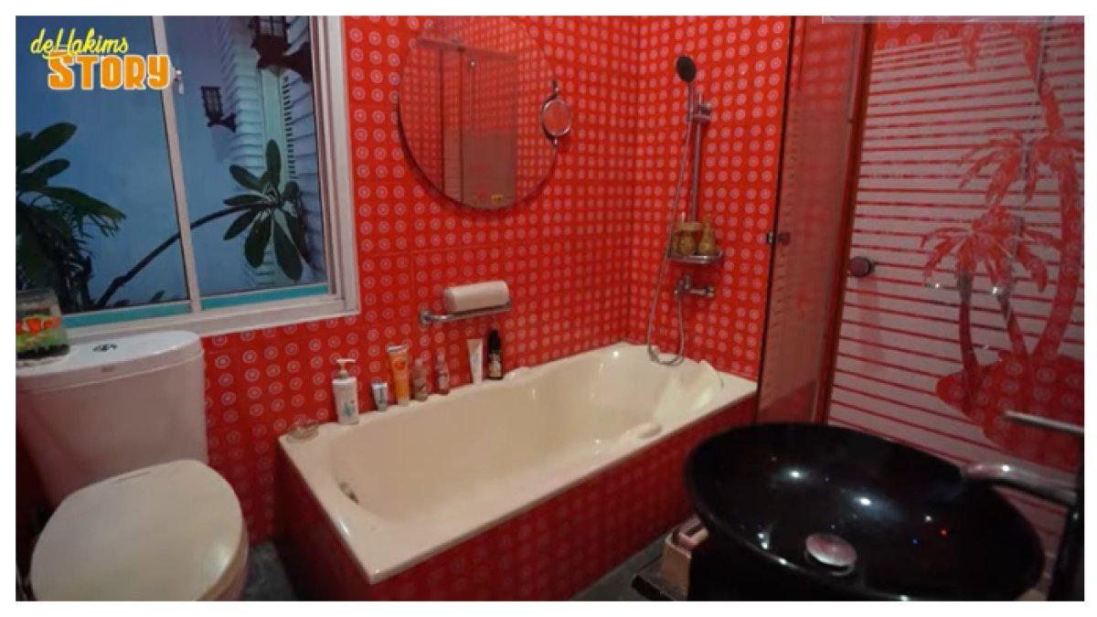 Penampakan kamar mandi milik Jeremy Teti