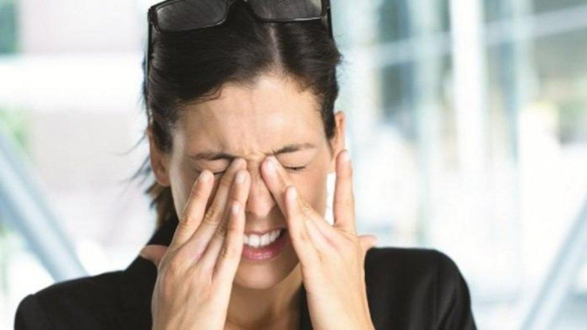 5 cara mengobati sakit mata secara alami