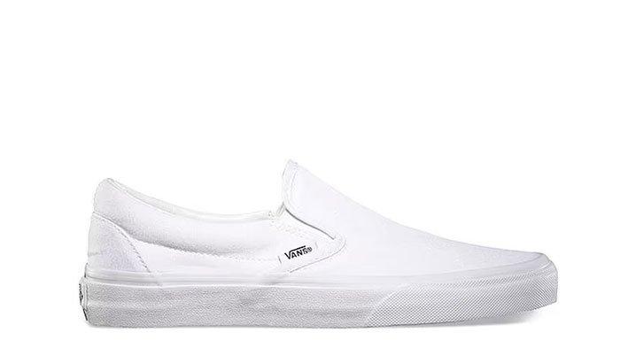 jemur sepatu ditempat terbuka untuk mengobati bau kaki secara alami