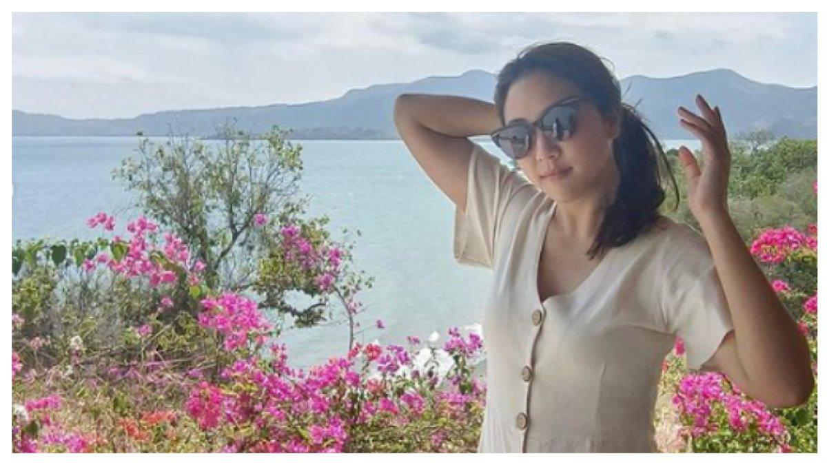 Sherina Munaf Liburan bersama Triawan di Labuan Bajo