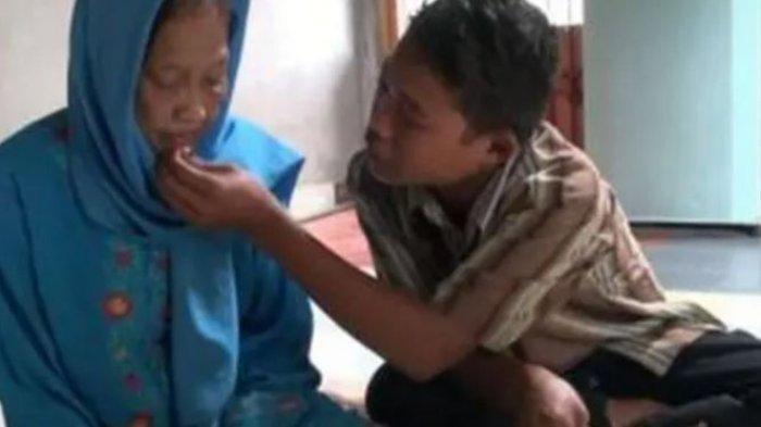 Slamet sangat mencintai Nenek Rohaya