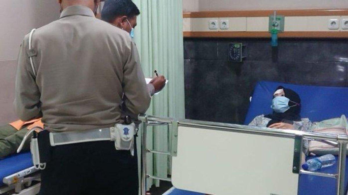 Susanti korban kecelakaan di Tol Cipali tergolek lemah di rumah sakit