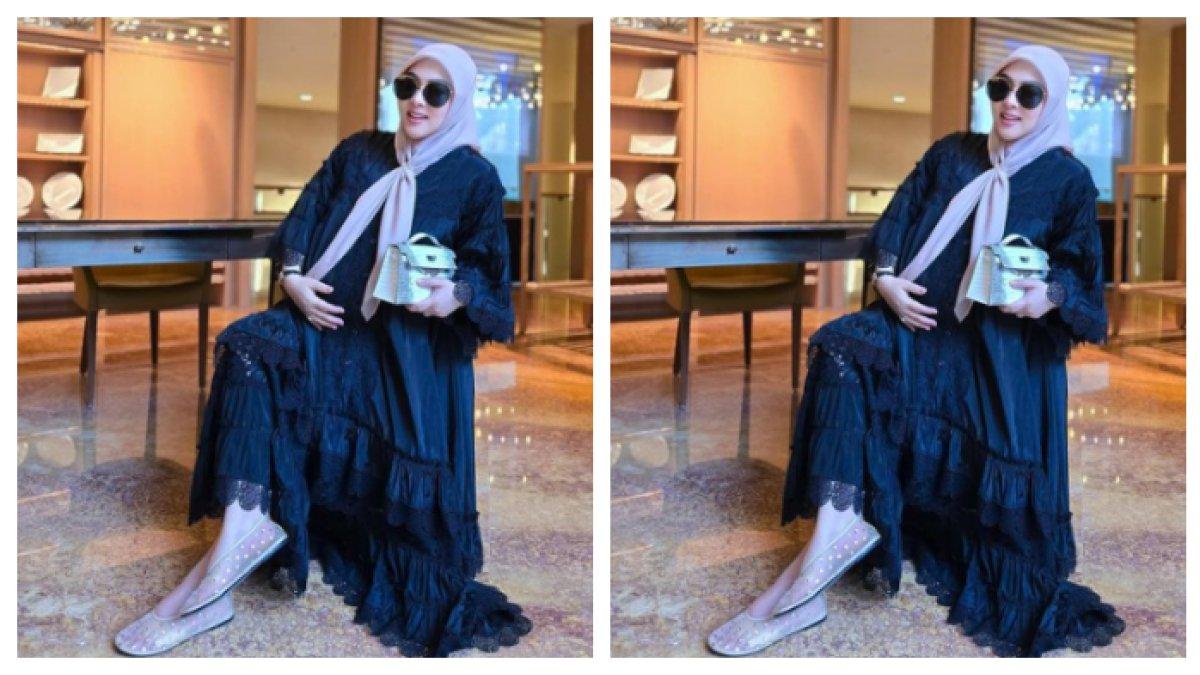 Potret OOTD Syahrini Kala Hamil Besar