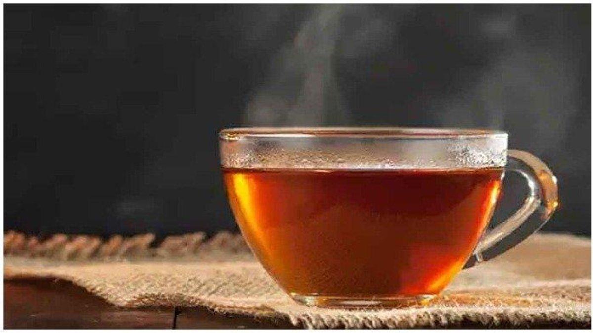 hindari makanan atau minuman penyebab karang gigi