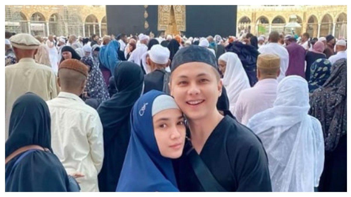 Artis Tanah Air Menunaikan Ibadah Haji