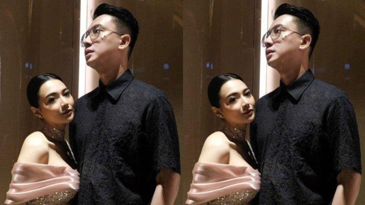Wika Salim dan Adam Kamil.