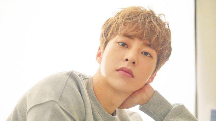Xiumin EXO akan membintangi drakor Boss Dol Mart