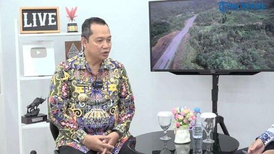 Bupati Bengkayang, Sebastianus Darwis