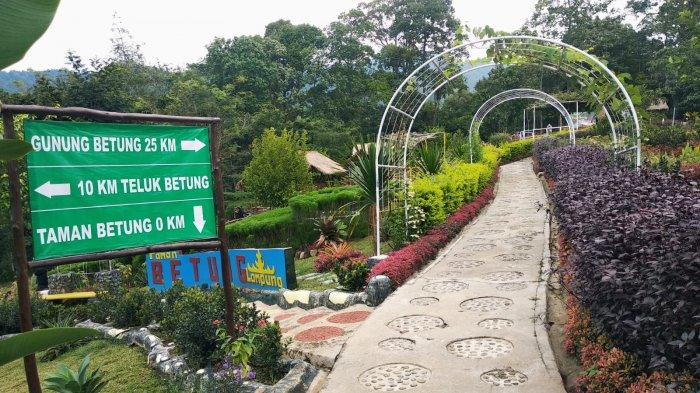 Suasana di wisata Taman Betung, Kemiling, Kota Bandar Lampung.