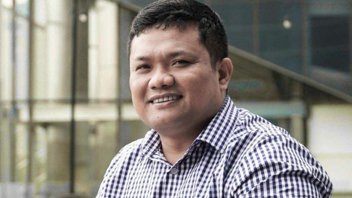 NASIB NIAS - Aktivis asal Kepulauan Nias, Edizaro Lase menilai kepala daerah se-Kepulauan Nias, Sumatera Utara, harus bekerja memperbaiki sejumlah permasalahan urgen yang ada di wilayah mereka.
