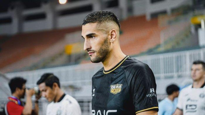 Angelo Meneses Dewa United