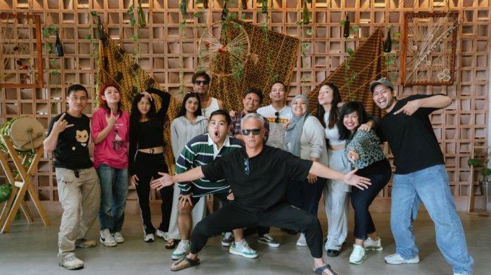 BINTANG FILM ROHTRIP - Deretan aktor yang membintangi film Rohtrip, antara lain Ratu Sofya, Gabriella Ekaputri, Cornelio Sunny, Arif Didu, Marella Mulwanto, Alif Rivelino, Hanief Boyratan dan Regina Suhari.