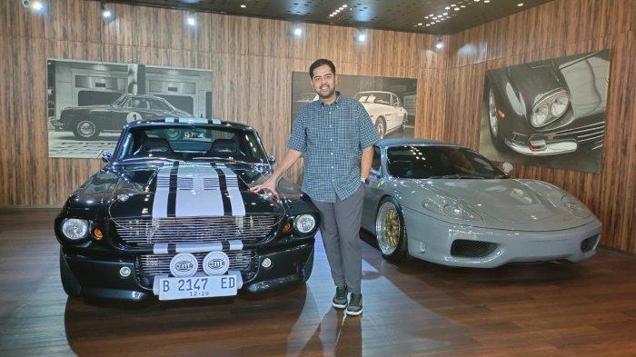 CMO Rocket Motor Company Alvi Sofran di area show supercar di dealer Rocket Motor Company