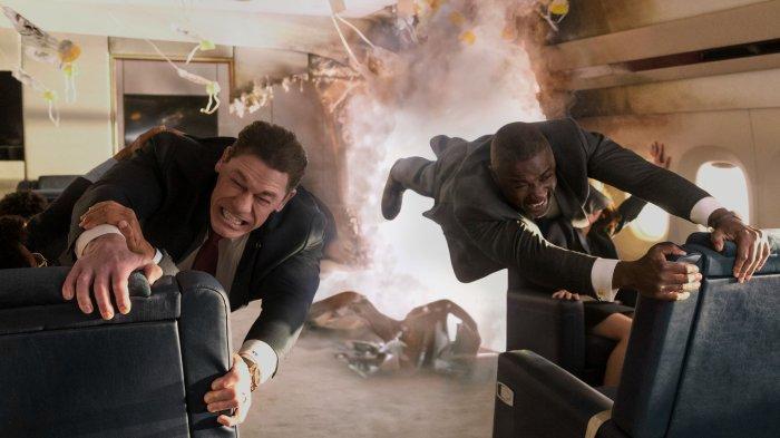 CUPLIKAN ADEGAN FILM - Cuplikan adegan Idris Elba dan John Cena dalam film Heads of State, diunduh dari dirilis Prime Video, Selasa (1/7/2025).