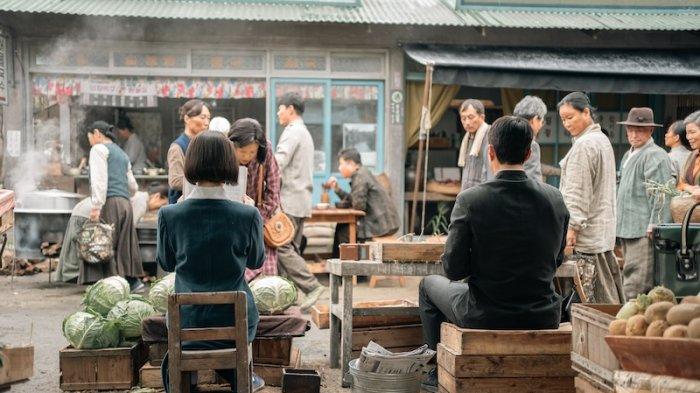 Cuplikan adegan dalam serial drama korea When Life Gives You Tangerines rget