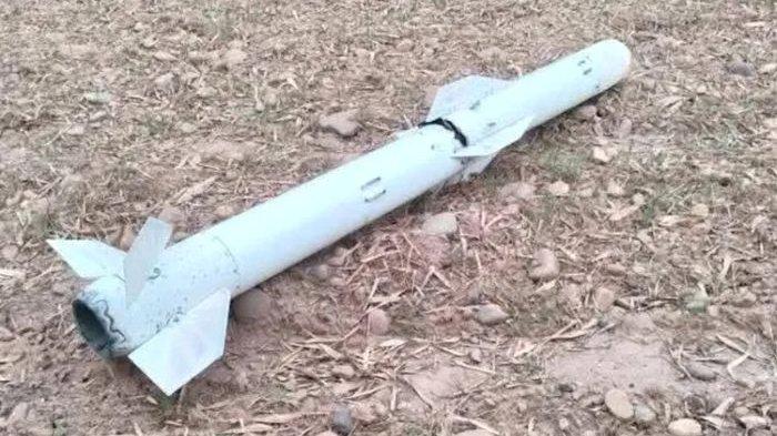 DIANALISIS BARAT - Fragmen rudal PL-15 buatan China